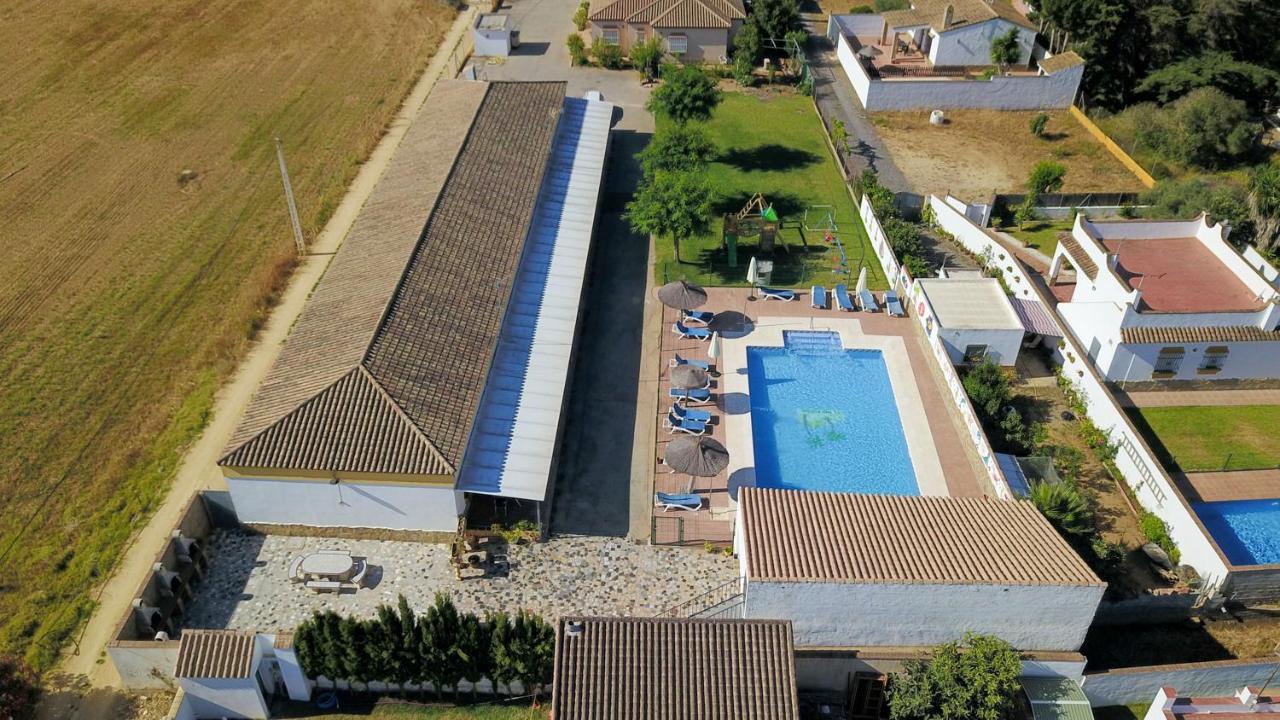 Apartamentos El Palmeral コニル・デ・ラ・フロンテラ エクステリア 写真