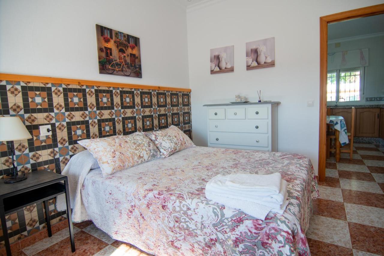 Apartamentos El Palmeral コニル・デ・ラ・フロンテラ エクステリア 写真